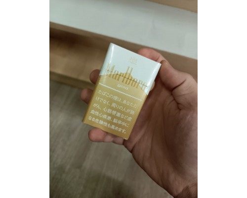 Marlboro Gold Япония (1 пачка) Marlboro Gold Япония (1 пачка)